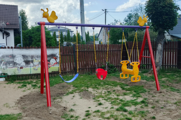 Huśtawka wieloosobowa 02