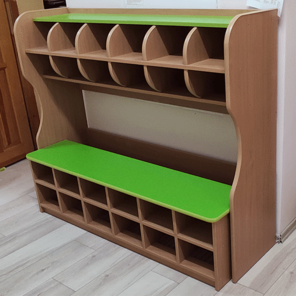 Szatnia przedszkolna nr 4, 12-osobowa