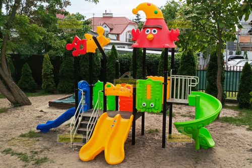 Plac zabaw 56